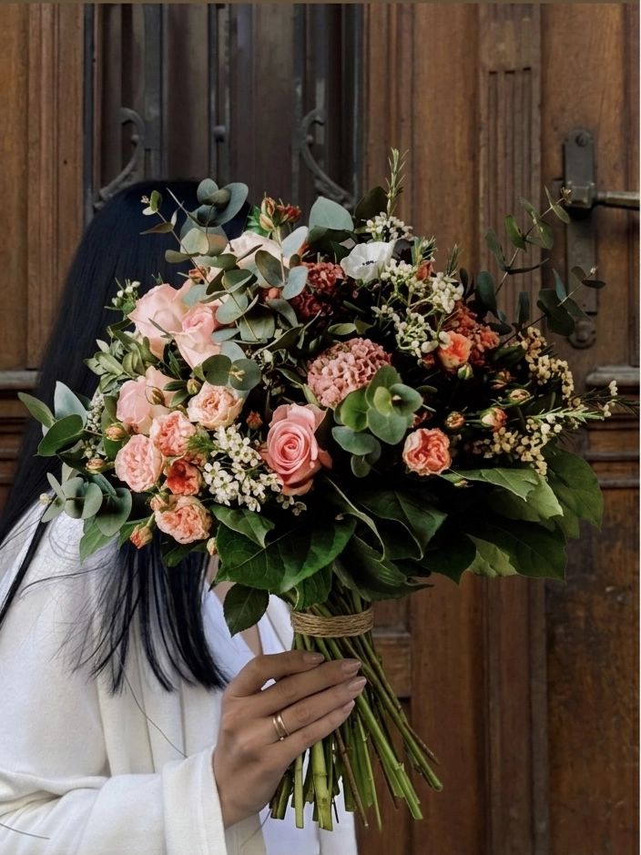 Blombud i Sverige – skicka blommor enkelt i Stockholm, Göteborg, Malmö och hela Skåne